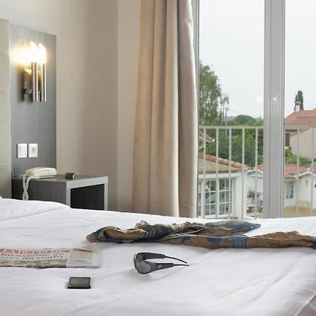 Hotel The Originals Perpignan Sud Le Grillon D'Or Le Boulou Esterno foto