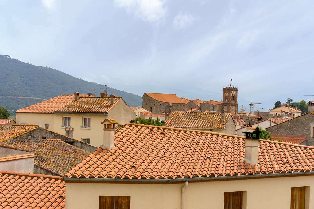 Hotel The Originals Perpignan Sud Le Grillon D'Or Le Boulou Esterno foto